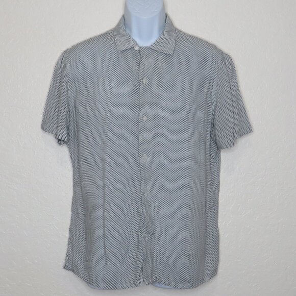 Express* Men's Short Sleeve Button Down Curved Hem BOHO Shirt~ Size Medium - Picture 1 of 10